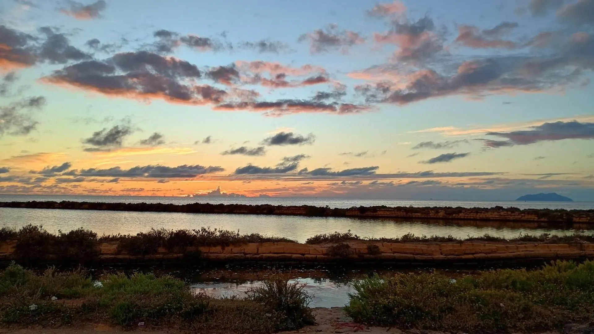 Apartment Marsaline Villa Con Piscina Marsala Italy